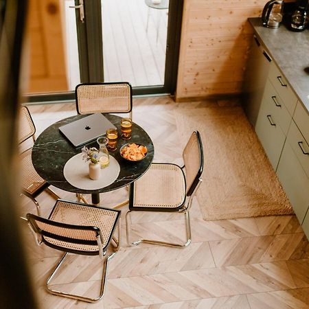 Lashouse - Nowoczesna Stodola Z Widokiem Na Las Bronków エクステリア 写真